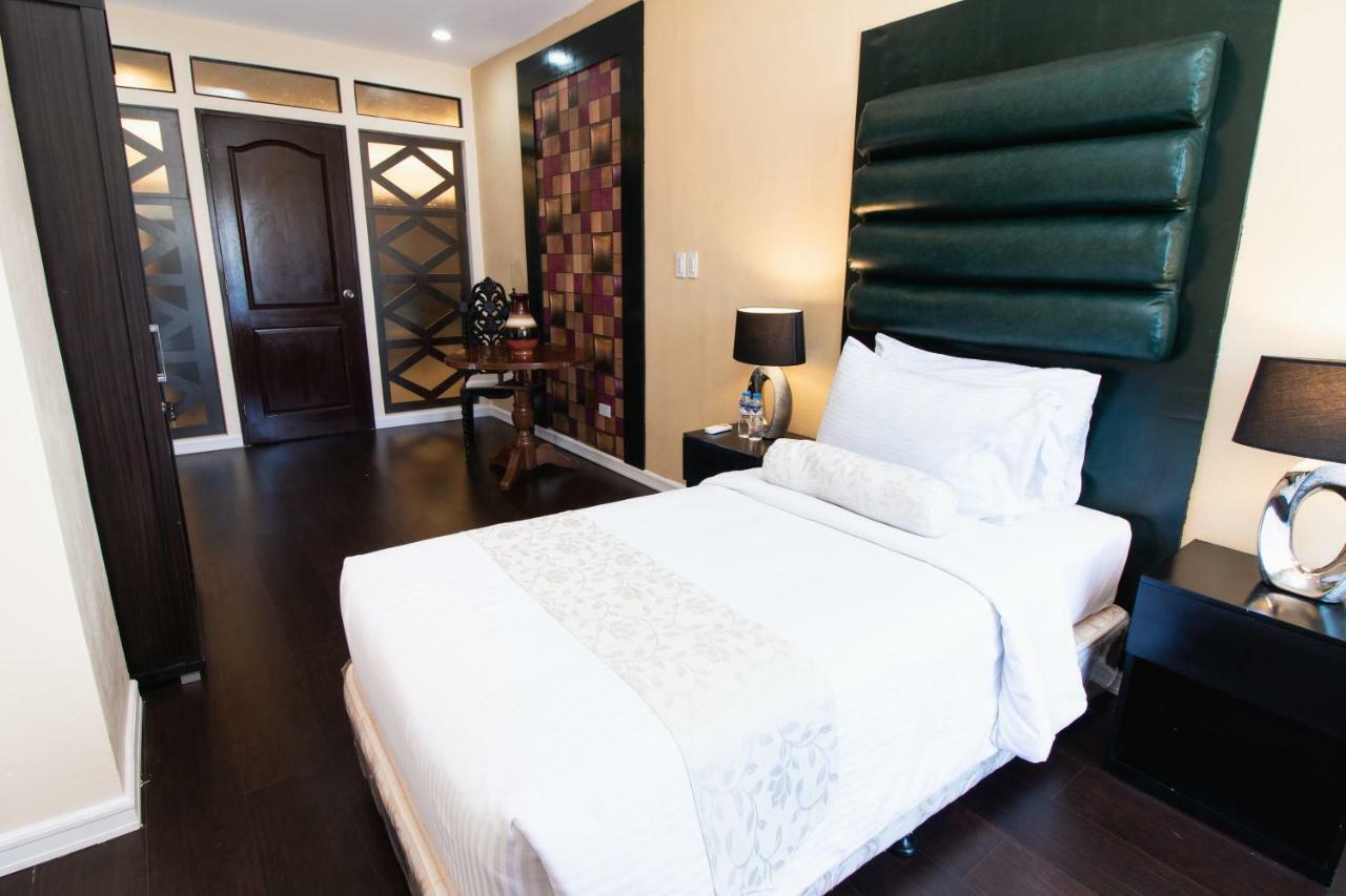 Hotel Dumaguete Dumaguete City Kültér fotó